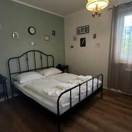 Sherlock'S Holidays Boutique Rooms Portorož Exterior foto