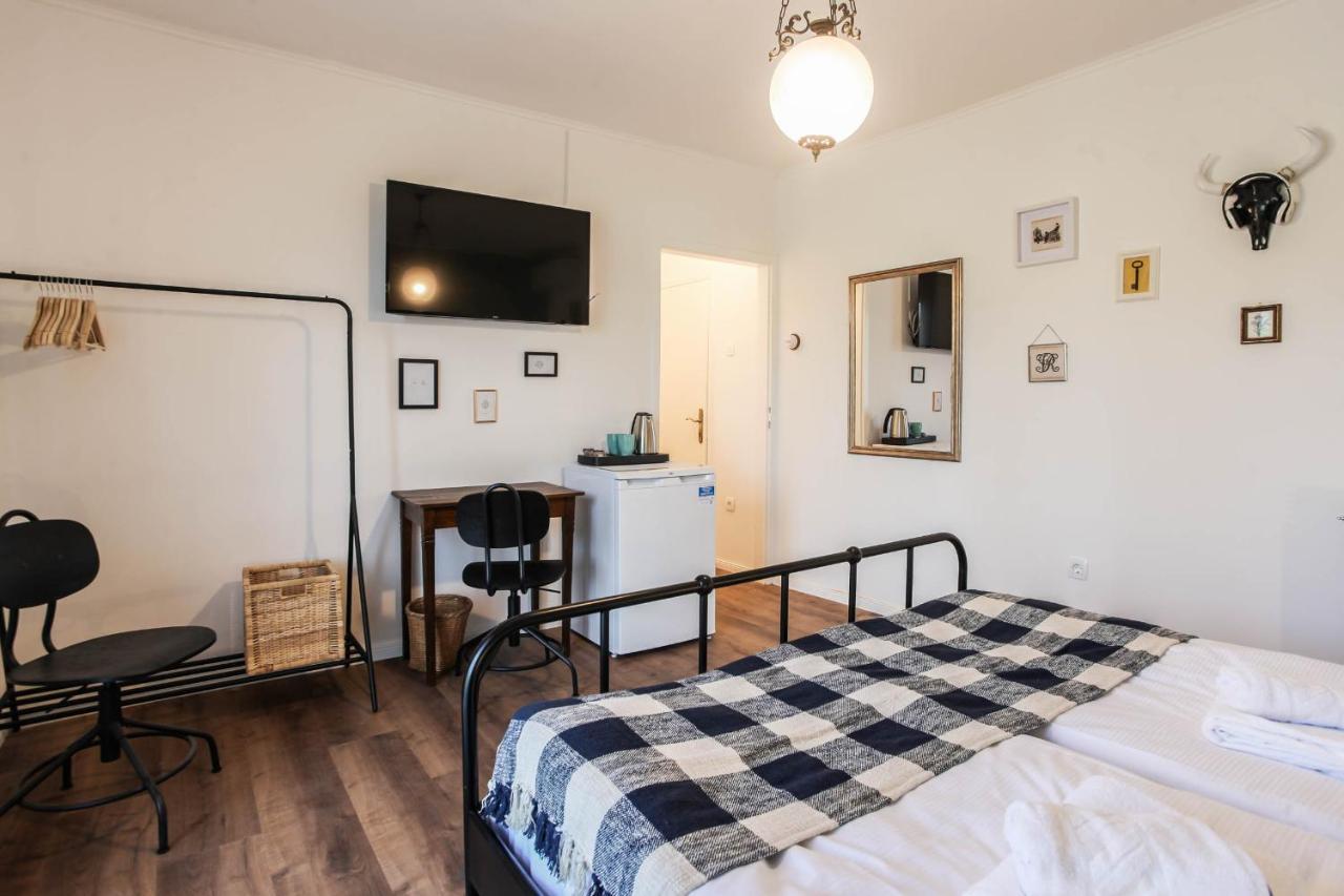 Sherlock's Holidays Boutique Apartment *
