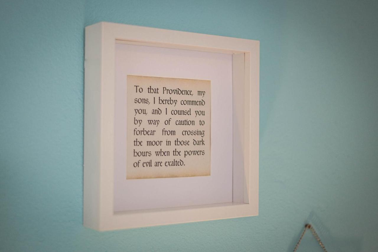 Sherlock's Holidays Boutique Apartment *