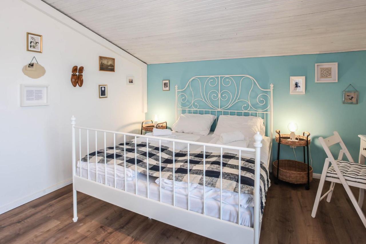 Sherlock's Holidays Boutique Apartman *