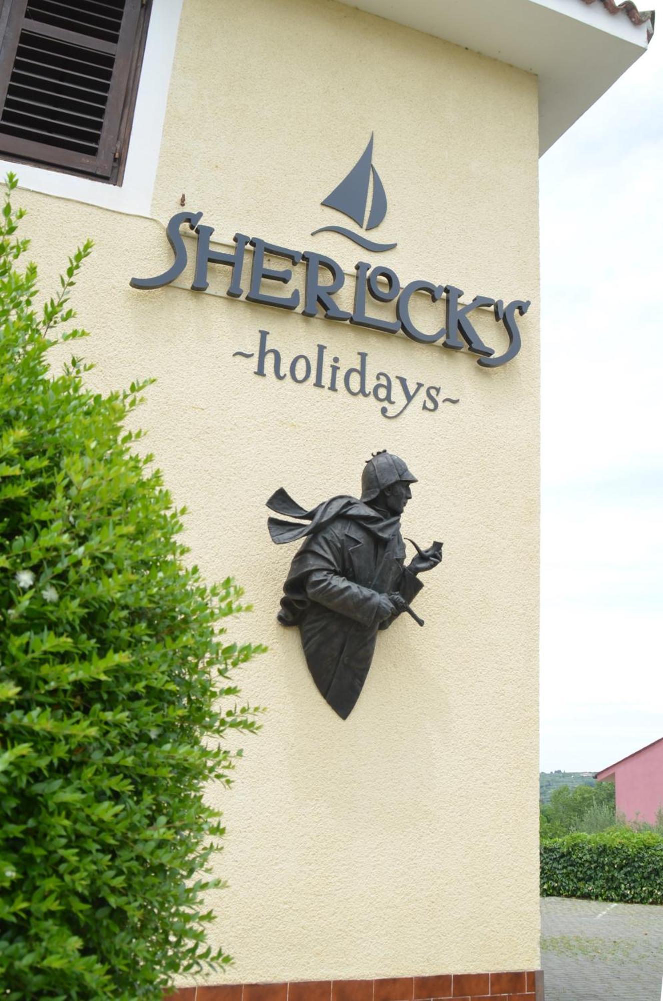 Sherlock's Holidays Boutique * Portorož